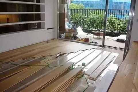 苏州二手房装修公司 铺贴木地板的要点
